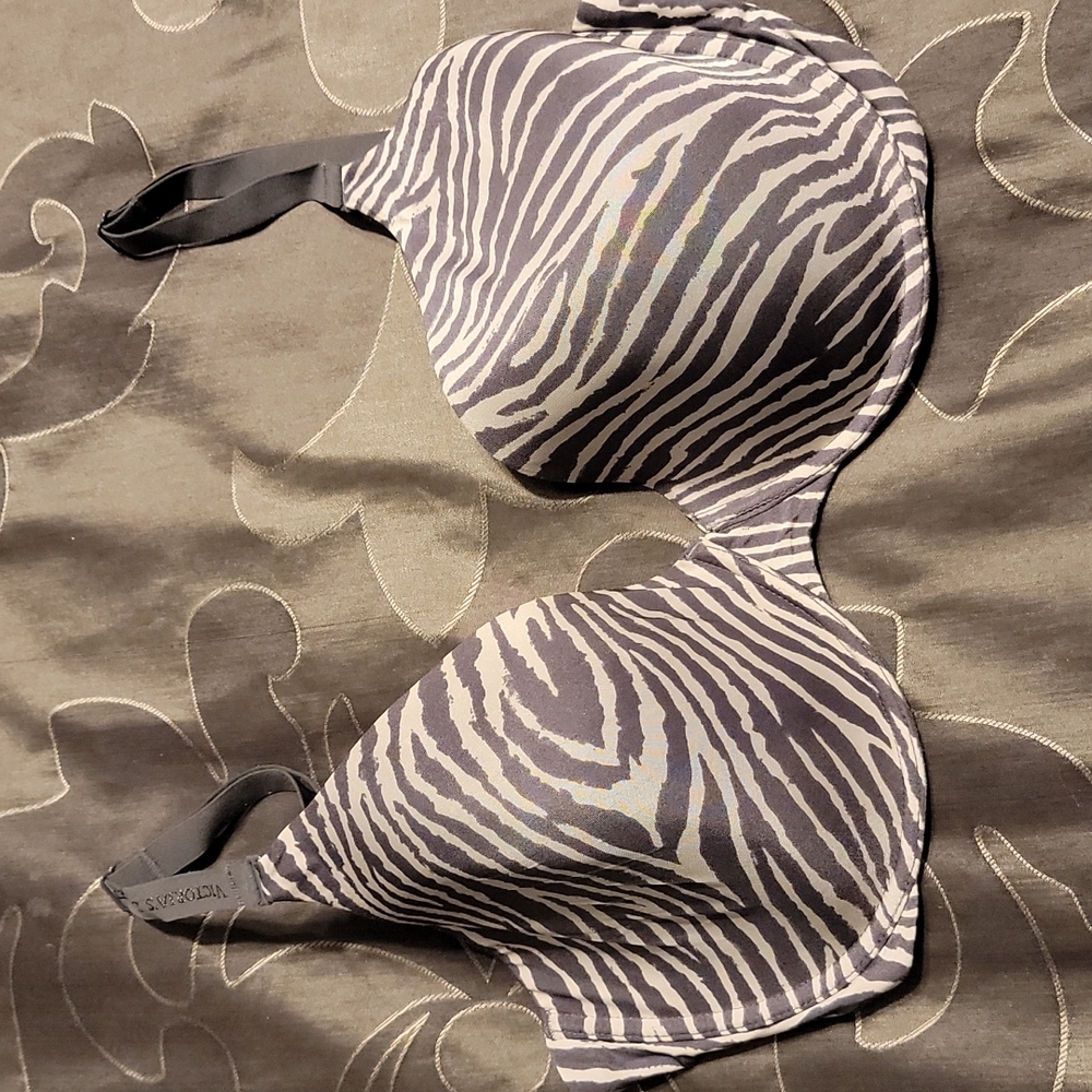 Victoria secret zebra bra